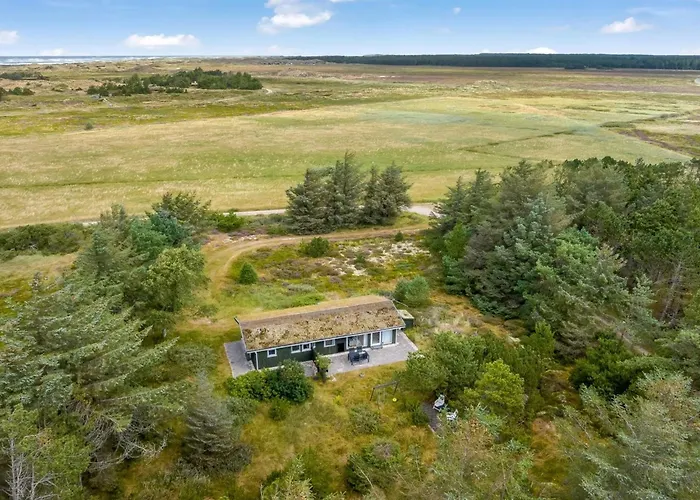 Saila - 1-2km From The Sea By Interhome *